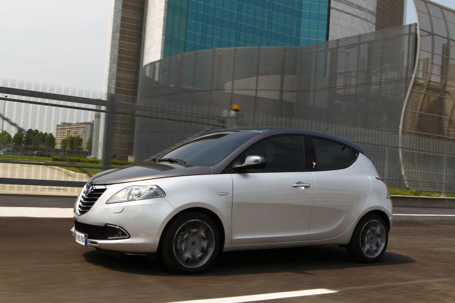 Lancia Ypsilon 2011 года  (фото 28 из 96)